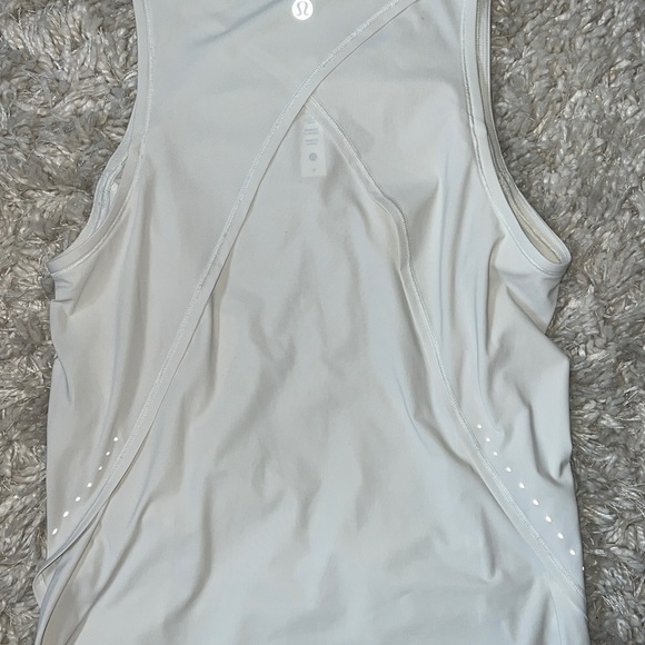 Lululemon Fold-Over Running Tank Top - Picture 3 of 5